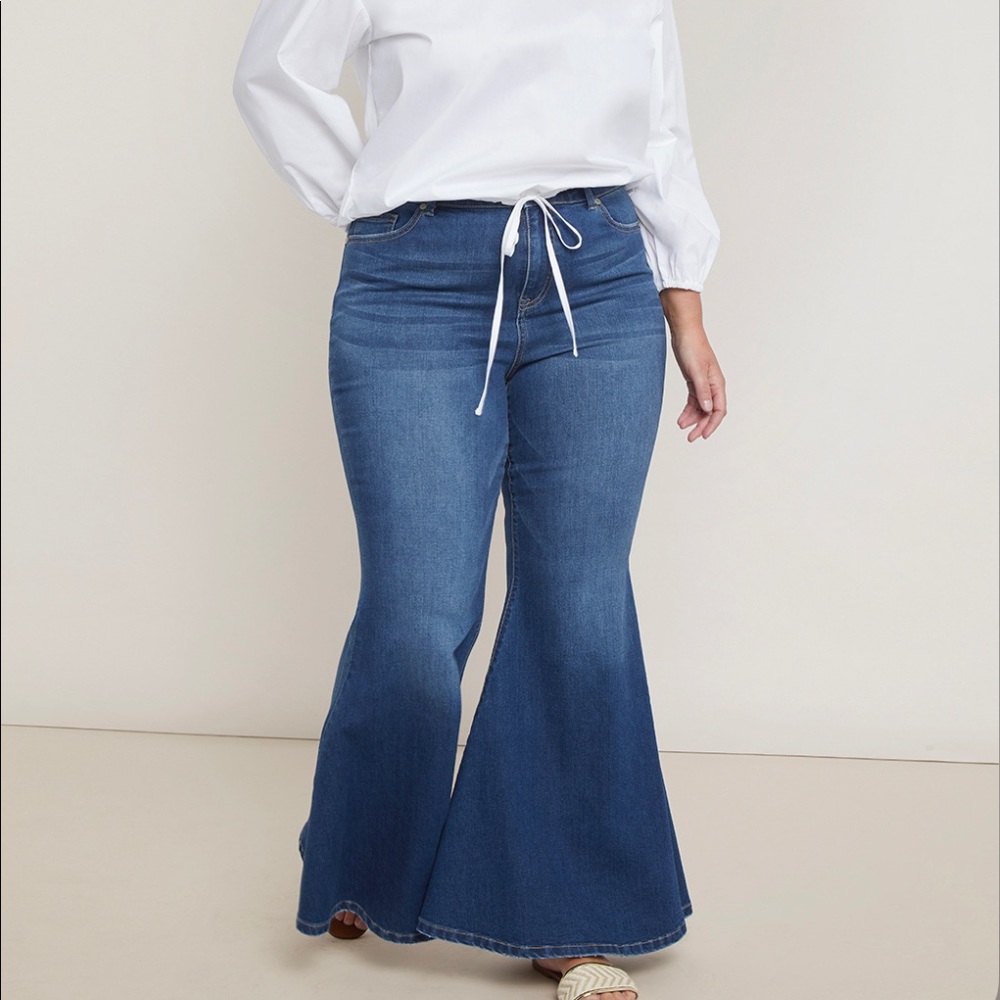 Eloquii Classic Fit Bell Bottom Flare Leg Jean